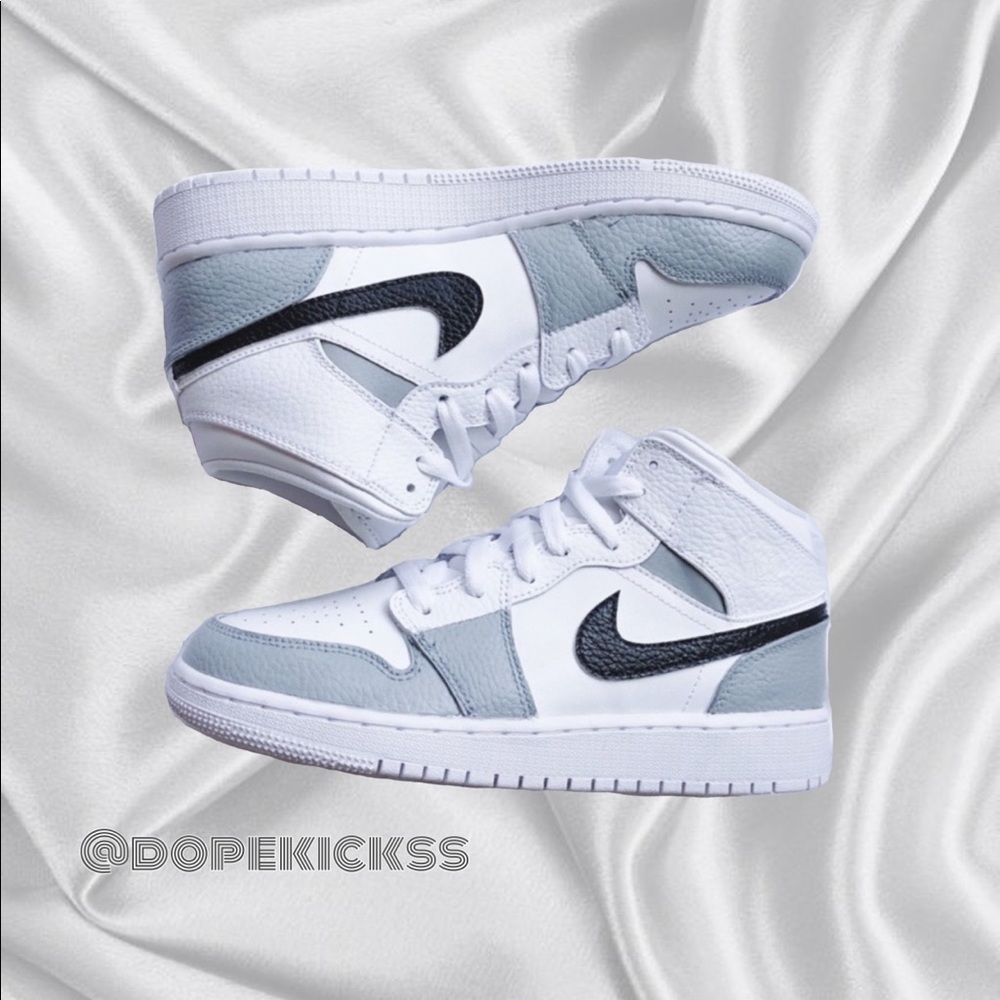 ⚡️Custom Air Jordan 1 Mids (Grey/Black)⚡️